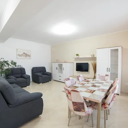 Sns In Mamaia Nord Villa *